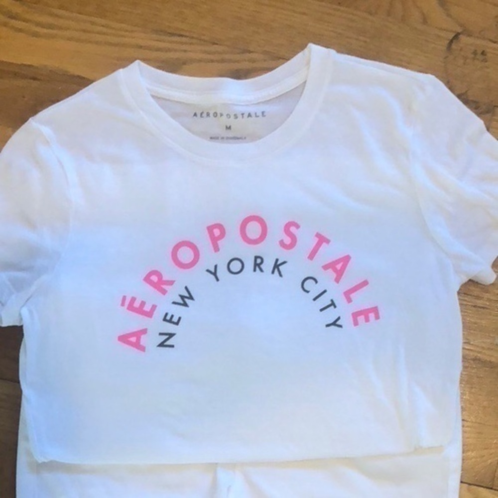 Aeropostale White Tee never worn size M